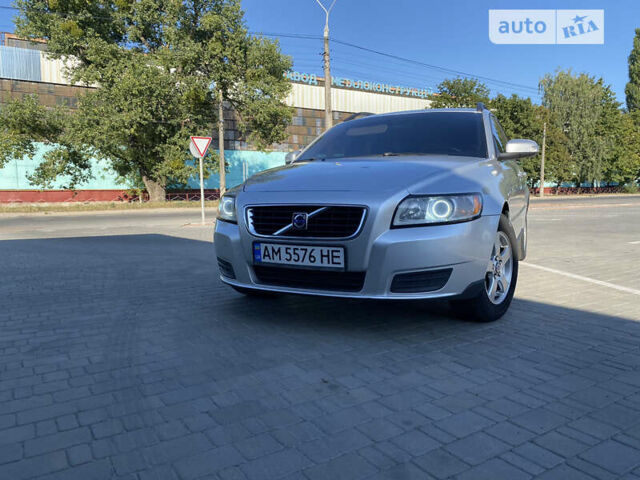 Сірий Вольво V50, об'ємом двигуна 1.6 л та пробігом 290 тис. км за 6400 $, фото 1 на Automoto.ua