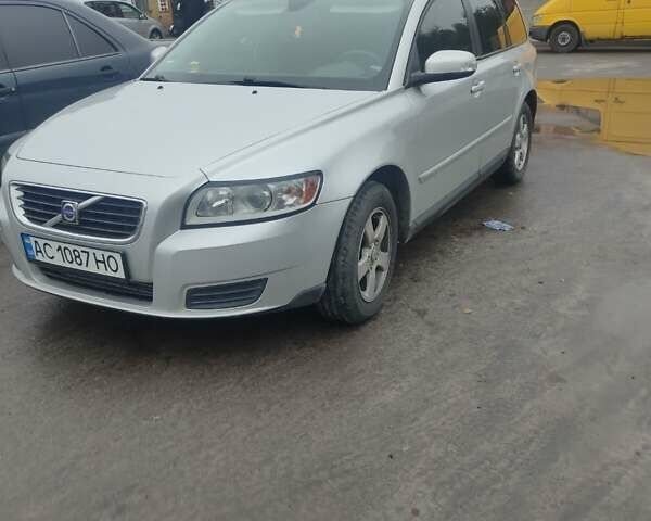 Сірий Вольво V50, об'ємом двигуна 1.6 л та пробігом 283 тис. км за 7000 $, фото 1 на Automoto.ua
