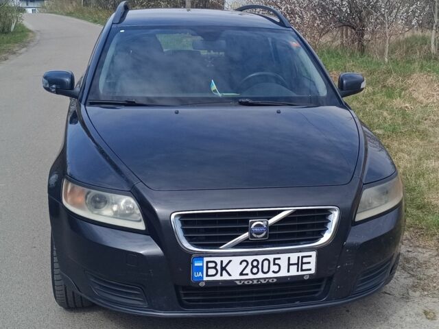 Сірий Вольво V50, об'ємом двигуна 1.56 л та пробігом 230 тис. км за 5299 $, фото 1 на Automoto.ua