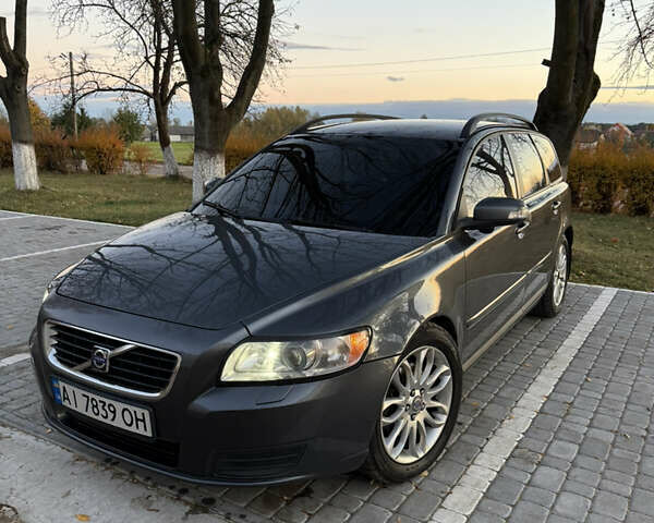 Вольво В50 2008 в Рава-Русская на Automoto.ua Серый Вольво В50, объемом двигателя 2 л и пробегом 418 тыс. км за 5499 $, фото 1 на Automoto.ua