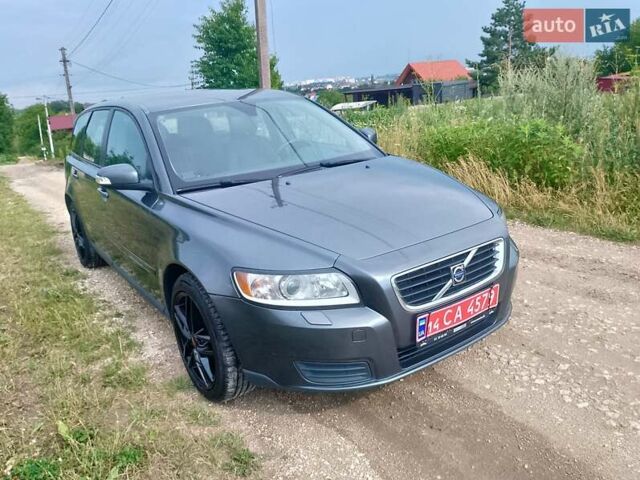 Сірий Вольво V50, об'ємом двигуна 1.6 л та пробігом 245 тис. км за 6500 $, фото 1 на Automoto.ua