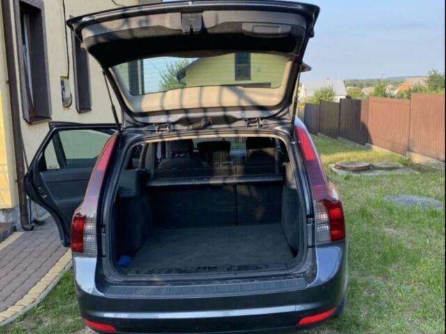 Сірий Вольво V50, об'ємом двигуна 1.6 л та пробігом 224 тис. км за 5550 $, фото 1 на Automoto.ua