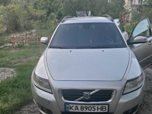 Сірий Вольво V50, об'ємом двигуна 1.6 л та пробігом 335 тис. км за 6600 $, фото 1 на Automoto.ua