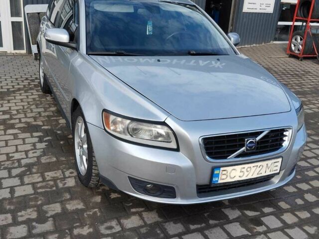 Сірий Вольво V50, об'ємом двигуна 1.6 л та пробігом 341 тис. км за 5500 $, фото 1 на Automoto.ua