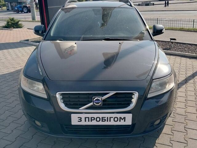 Сірий Вольво V50, об'ємом двигуна 1.56 л та пробігом 255 тис. км за 6800 $, фото 1 на Automoto.ua