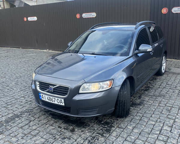 Сірий Вольво V50, об'ємом двигуна 1.56 л та пробігом 267 тис. км за 6800 $, фото 1 на Automoto.ua