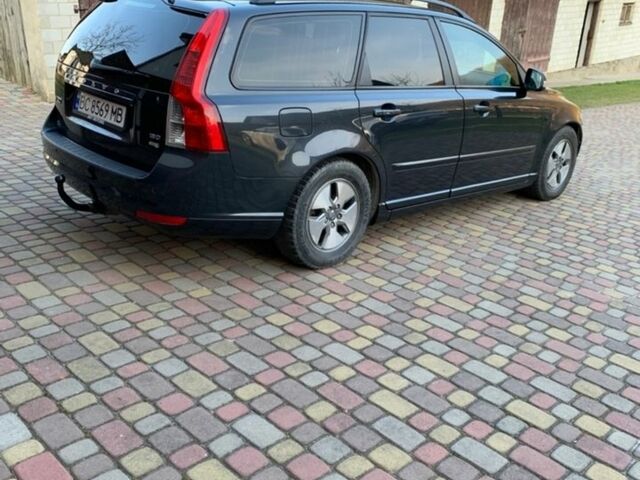 Сірий Вольво V50, об'ємом двигуна 1.56 л та пробігом 245 тис. км за 7200 $, фото 1 на Automoto.ua