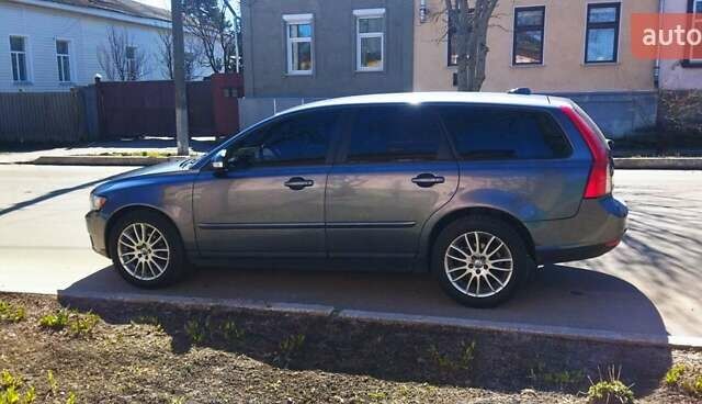 Сірий Вольво V50, об'ємом двигуна 1.6 л та пробігом 305 тис. км за 6400 $, фото 1 на Automoto.ua