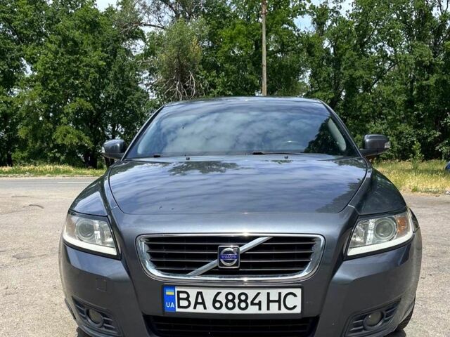 Сірий Вольво V50, об'ємом двигуна 1.6 л та пробігом 233 тис. км за 6950 $, фото 1 на Automoto.ua