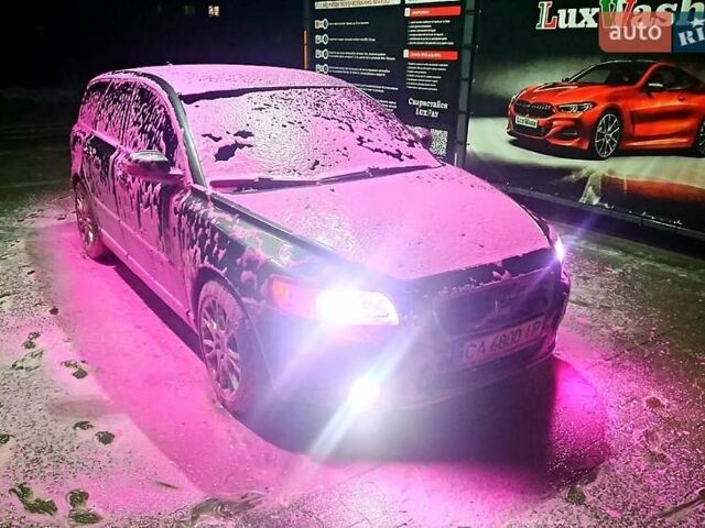 Сірий Вольво V50, об'ємом двигуна 1.6 л та пробігом 300 тис. км за 6500 $, фото 1 на Automoto.ua