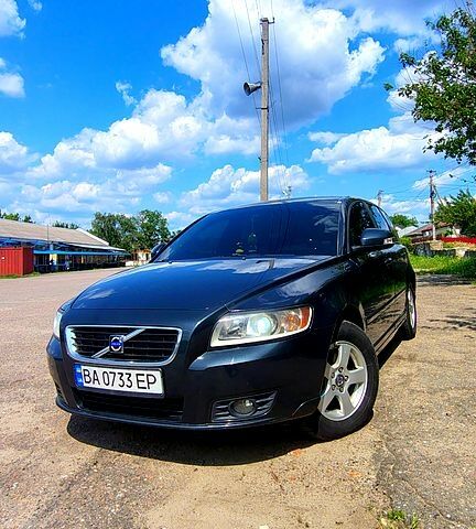 Сірий Вольво V50, об'ємом двигуна 1.6 л та пробігом 222 тис. км за 7000 $, фото 1 на Automoto.ua