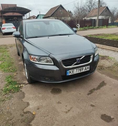 Сірий Вольво V50, об'ємом двигуна 1.56 л та пробігом 260 тис. км за 5800 $, фото 1 на Automoto.ua
