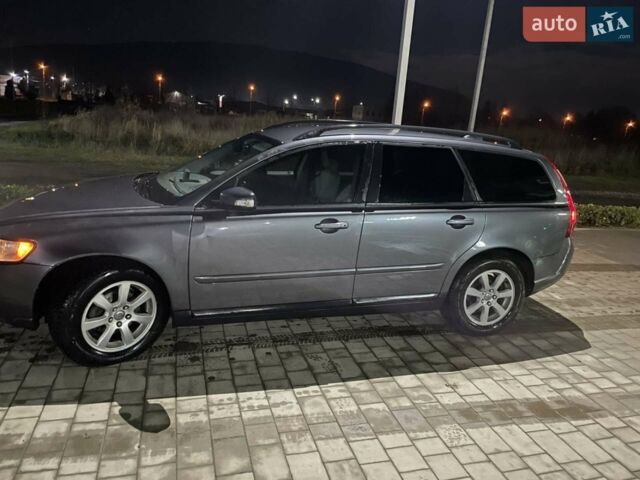 Сірий Вольво V50, об'ємом двигуна 1.6 л та пробігом 198 тис. км за 4999 $, фото 1 на Automoto.ua