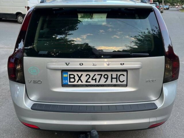 Сірий Вольво V50, об'ємом двигуна 2 л та пробігом 260 тис. км за 8000 $, фото 1 на Automoto.ua
