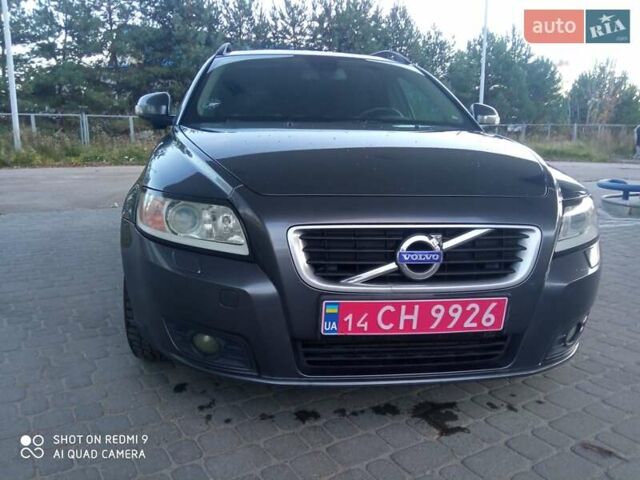 Вольво В50 2010 в Самборе на Automoto.ua Серый Вольво В50, объемом двигателя 1.6 л и пробегом 251 тыс. км за 7200 $, фото 1 на Automoto.ua