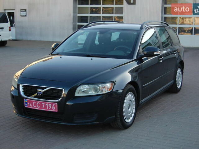 Сірий Вольво V50, об'ємом двигуна 1.6 л та пробігом 251 тис. км за 6100 $, фото 1 на Automoto.ua