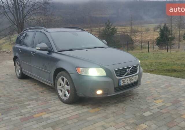Сірий Вольво V50, об'ємом двигуна 1.6 л та пробігом 272 тис. км за 7000 $, фото 1 на Automoto.ua