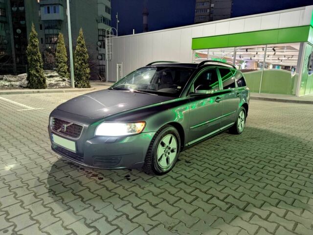Сірий Вольво V50, об'ємом двигуна 1.6 л та пробігом 250 тис. км за 7276 $, фото 1 на Automoto.ua