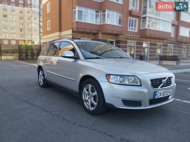Сірий Вольво V50, об'ємом двигуна 1.56 л та пробігом 188 тис. км за 6950 $, фото 1 на Automoto.ua