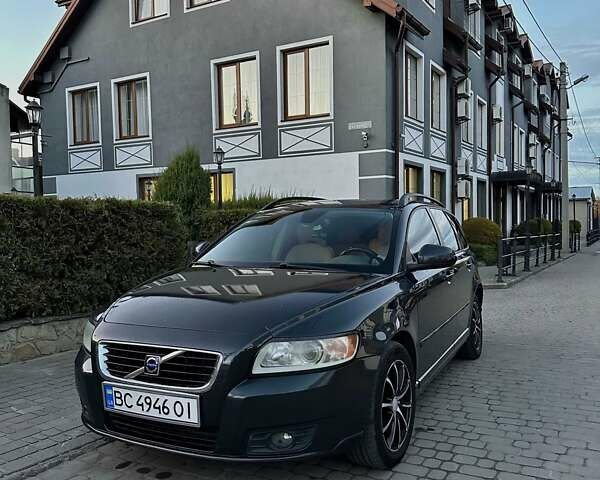 Вольво В50 2010 в Жовкве на Automoto.ua Серый Вольво В50, объемом двигателя 1.6 л и пробегом 242 тыс. км за 7500 $, фото 1 на Automoto.ua