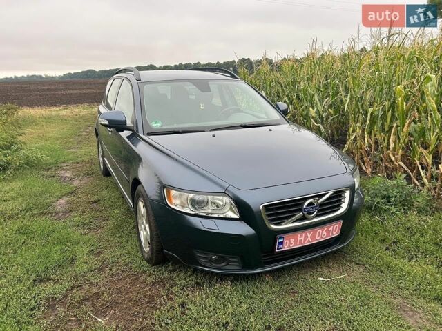 Сірий Вольво V50, об'ємом двигуна 1.6 л та пробігом 232 тис. км за 7900 $, фото 1 на Automoto.ua