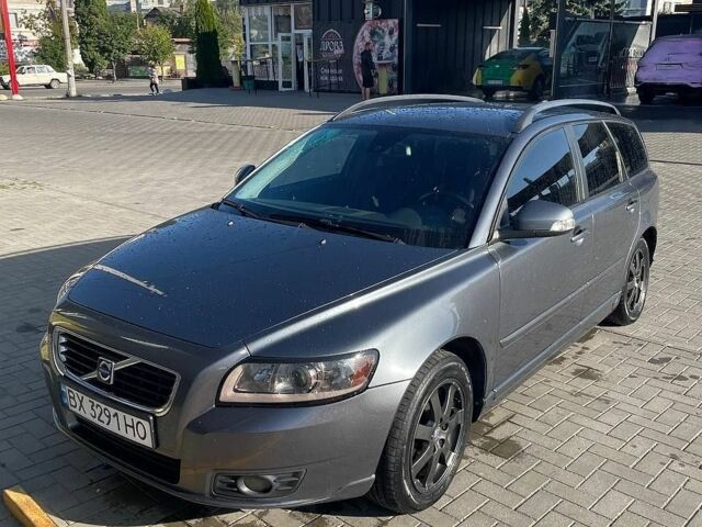 Сірий Вольво V50, об'ємом двигуна 1.6 л та пробігом 348 тис. км за 6200 $, фото 1 на Automoto.ua