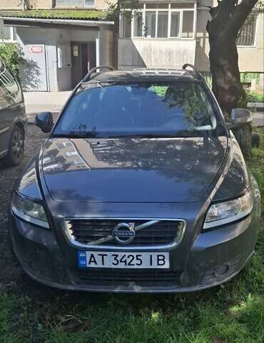 Сірий Вольво V50, об'ємом двигуна 1.56 л та пробігом 202 тис. км за 7250 $, фото 1 на Automoto.ua