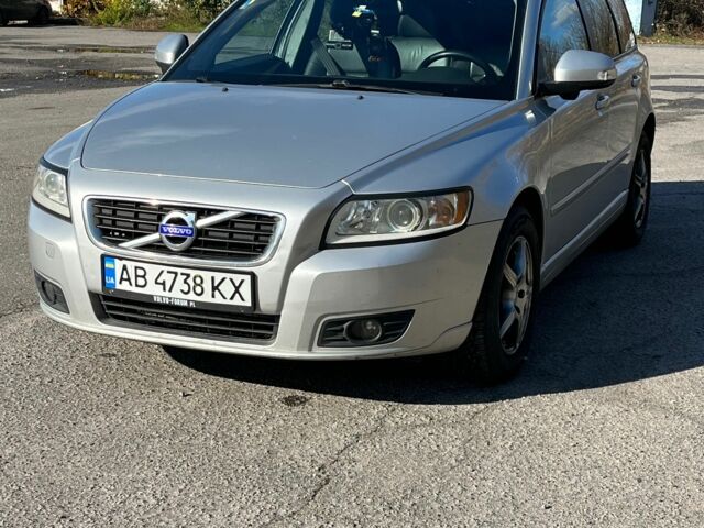 Сірий Вольво V50, об'ємом двигуна 1.6 л та пробігом 320 тис. км за 5200 $, фото 1 на Automoto.ua