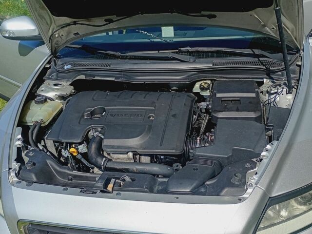 Сірий Вольво V50, об'ємом двигуна 1.6 л та пробігом 240 тис. км за 6500 $, фото 1 на Automoto.ua