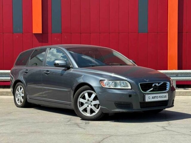 Сірий Вольво V50, об'ємом двигуна 1.6 л та пробігом 298 тис. км за 5990 $, фото 1 на Automoto.ua