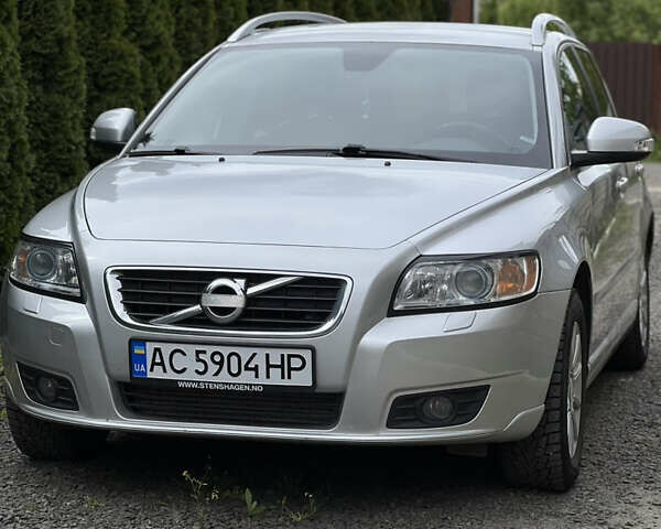 Вольво В50 2010 в Ковель на Automoto.ua Серый Вольво В50, объемом двигателя 1.56 л и пробегом 269 тыс. км за 8500 $, фото 1 на Automoto.ua