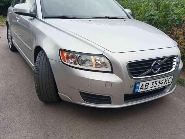 Сірий Вольво V50, об'ємом двигуна 1.6 л та пробігом 200 тис. км за 7350 $, фото 1 на Automoto.ua