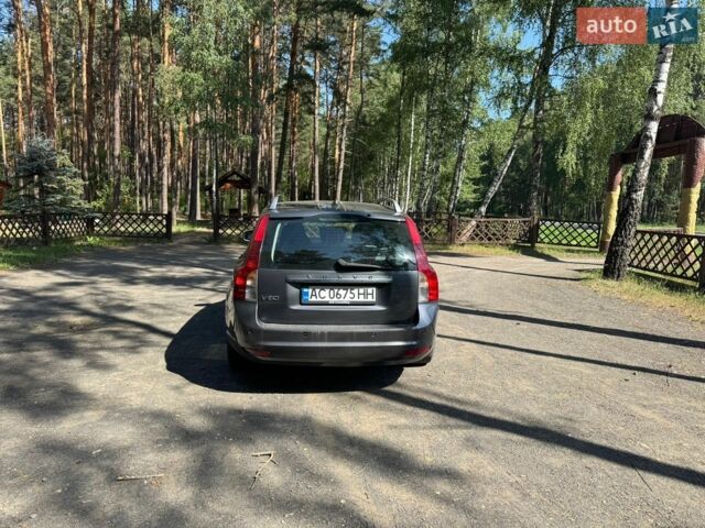 Сірий Вольво V50, об'ємом двигуна 1.56 л та пробігом 332 тис. км за 7000 $, фото 1 на Automoto.ua