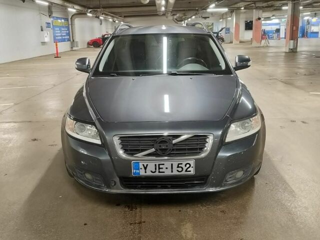 Сірий Вольво V50, об'ємом двигуна 0 л та пробігом 280 тис. км за 2950 $, фото 1 на Automoto.ua