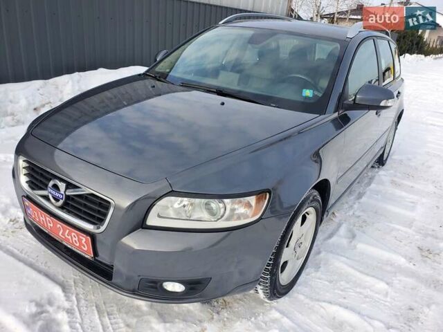 Сірий Вольво V50, об'ємом двигуна 1.6 л та пробігом 186 тис. км за 7800 $, фото 1 на Automoto.ua