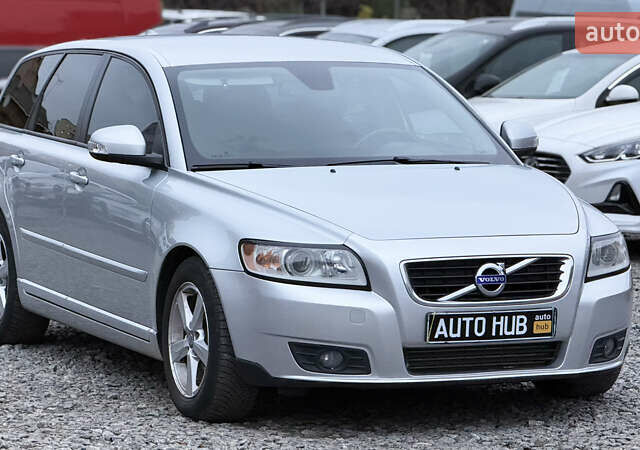 Сірий Вольво V50, об'ємом двигуна 1.56 л та пробігом 240 тис. км за 7900 $, фото 1 на Automoto.ua