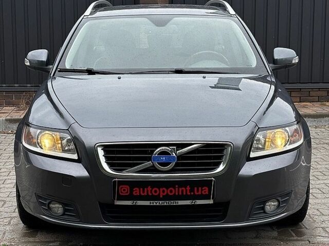 Сірий Вольво V50, об'ємом двигуна 1.6 л та пробігом 275 тис. км за 8800 $, фото 1 на Automoto.ua