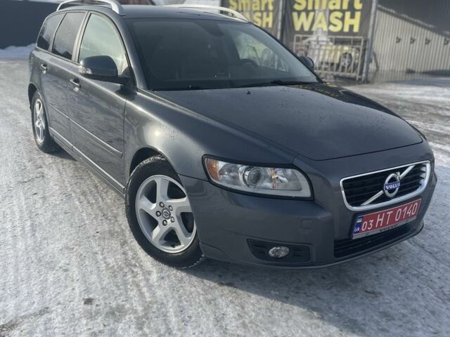 Сірий Вольво V50, об'ємом двигуна 1.6 л та пробігом 221 тис. км за 8700 $, фото 1 на Automoto.ua