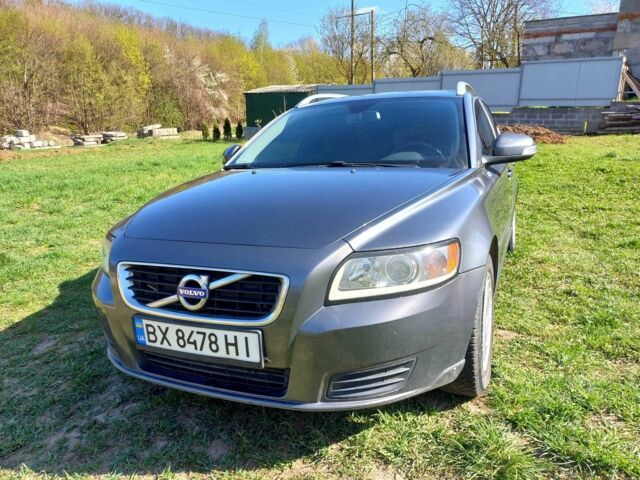 Сірий Вольво V50, об'ємом двигуна 1.6 л та пробігом 266 тис. км за 6400 $, фото 1 на Automoto.ua