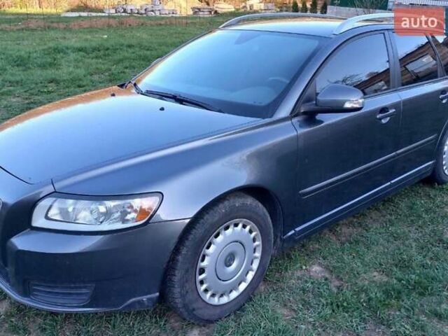 Сірий Вольво V50, об'ємом двигуна 1.6 л та пробігом 263 тис. км за 6900 $, фото 1 на Automoto.ua