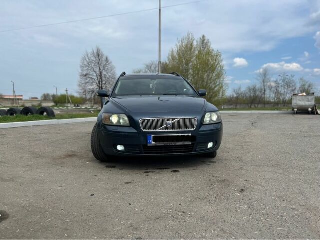 Синий Вольво В50, объемом двигателя 2 л и пробегом 3 тыс. км за 2650 $, фото 1 на Automoto.ua