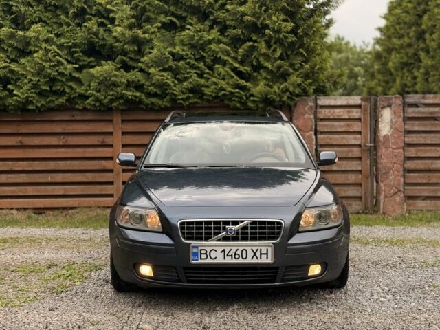 Синій Вольво V50, об'ємом двигуна 2 л та пробігом 337 тис. км за 4900 $, фото 1 на Automoto.ua