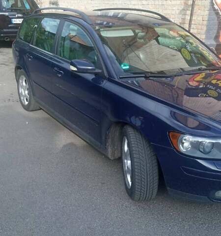 Синий Вольво В50, объемом двигателя 2 л и пробегом 255 тыс. км за 7000 $, фото 1 на Automoto.ua