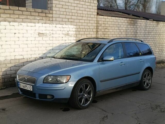 Синий Вольво В50, объемом двигателя 1.8 л и пробегом 312 тыс. км за 4800 $, фото 1 на Automoto.ua