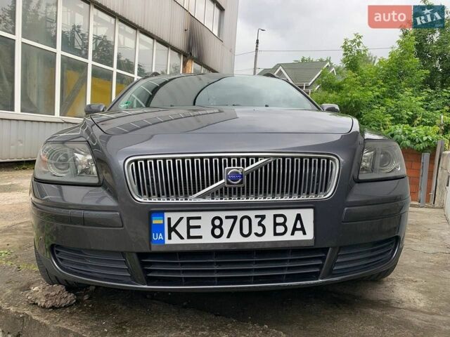 Синий Вольво В50, объемом двигателя 1.8 л и пробегом 213 тыс. км за 4700 $, фото 1 на Automoto.ua