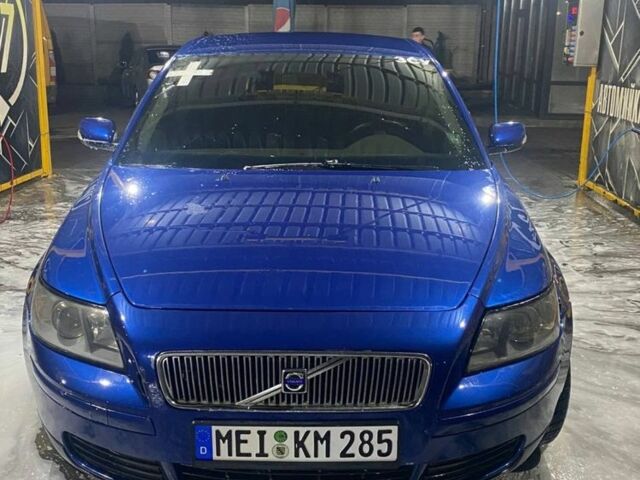 Синій Вольво V50, об'ємом двигуна 2 л та пробігом 380 тис. км за 2500 $, фото 1 на Automoto.ua