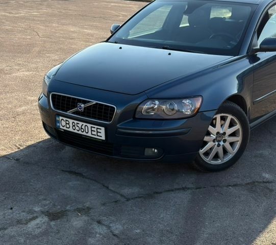 Синій Вольво V50, об'ємом двигуна 2 л та пробігом 383 тис. км за 4550 $, фото 1 на Automoto.ua