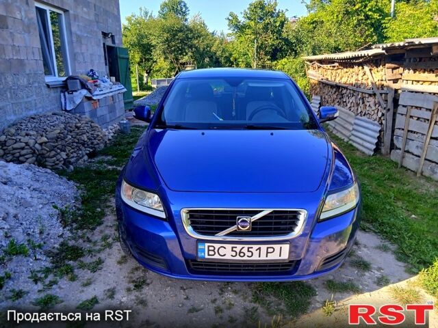 Синій Вольво V50, об'ємом двигуна 1.6 л та пробігом 247 тис. км за 5200 $, фото 1 на Automoto.ua