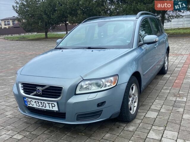 Синий Вольво В50, объемом двигателя 1.8 л и пробегом 207 тыс. км за 6499 $, фото 1 на Automoto.ua