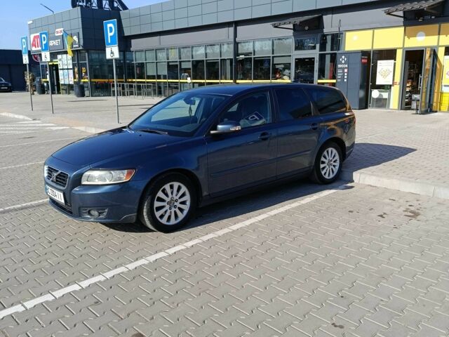 Синий Вольво В50, объемом двигателя 1.6 л и пробегом 280 тыс. км за 5000 $, фото 1 на Automoto.ua